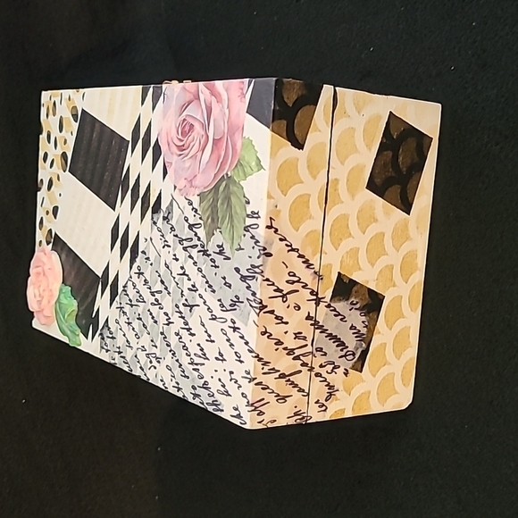 Handcrafted & Decorated Modern WOODEN BOX - Picture 3 of 12